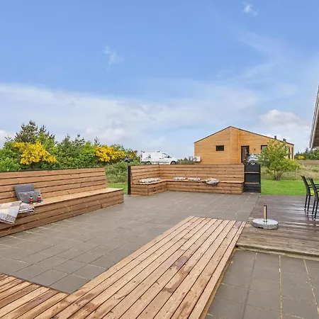 Casa vacanze Amazing In With Kitchen Skjern